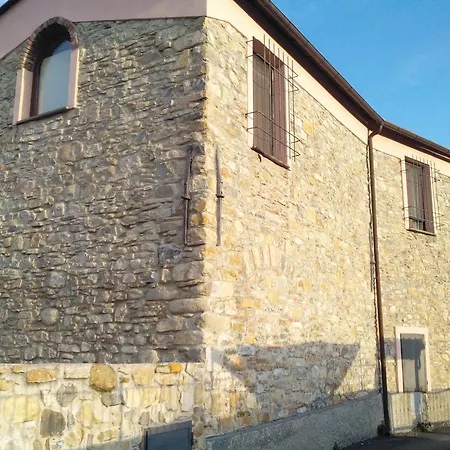 Nyaraló Casale La Vigna *